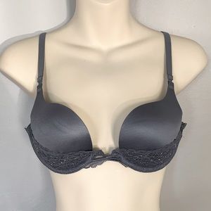 Victoria’s Secret very sexy padded demi bra 34B